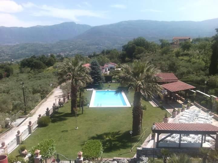 ホテル Agriturismo Borgo Nuovo Sant'Agata Dei Goti Migliara-San Silvestro エクステリア 写真